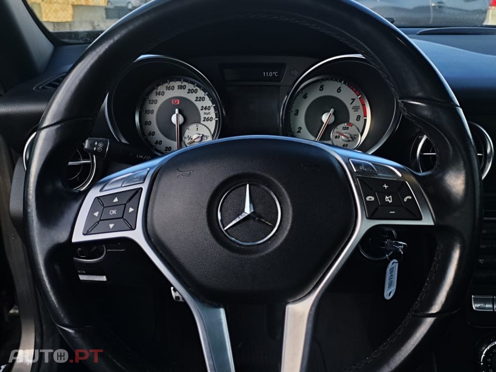 Mercedes-Benz SLK 200 (BlueEFFICIENCY)