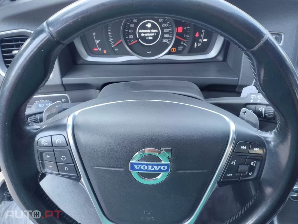 Volvo V60 2.0 D4 Momentum Eco Geartronic