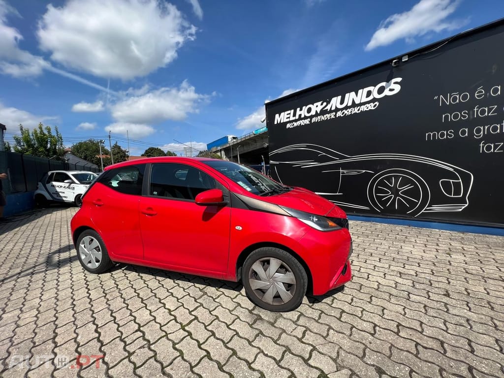 Toyota Aygo 1.0 X-Play+AC+X-Touch