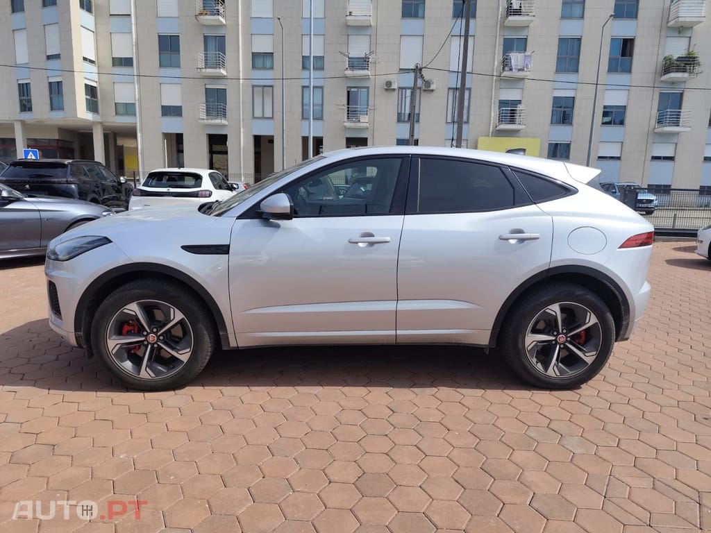 Jaguar E-Pace 1.5 P300e R-Dynamic SE AWD Aut.