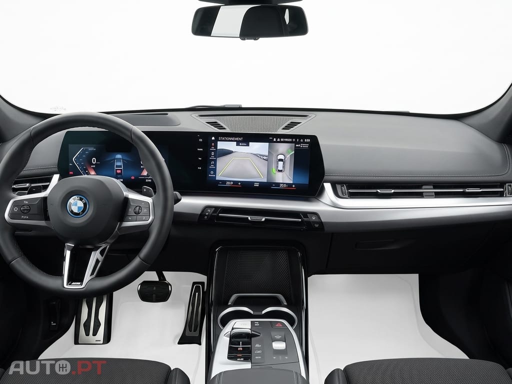 BMW iX1 xDrive30 Pack Desportivo M