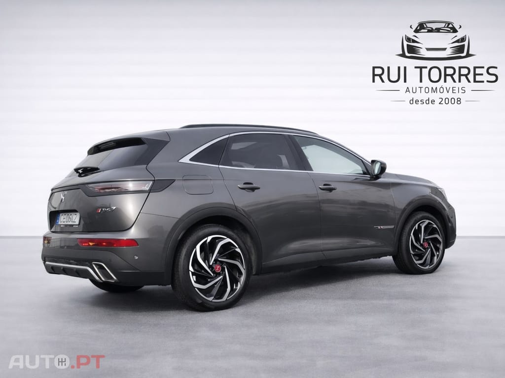 DS DS7 Crossback E-Tense Performance Line EAT8