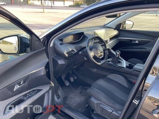 Peugeot 3008 1.5 bluehdi Style