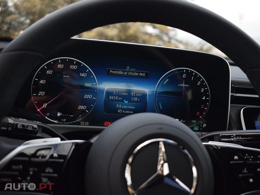 Mercedes-Benz E 300 DE