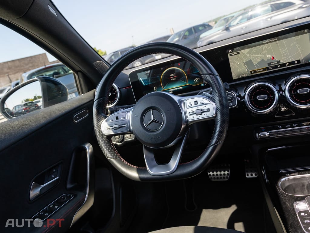 Mercedes-Benz A 35 AMG 4Matic Speedshift DCT 7G — fotografia 25
