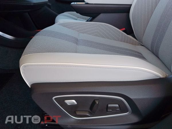 Renault Scénic E-Tech 100% elétrico 220cv iconic