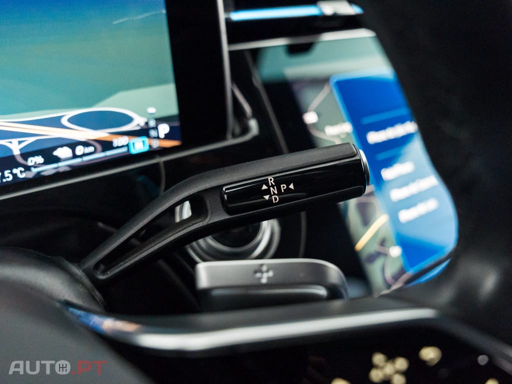 Mercedes-Benz E 300 e Avantgarde