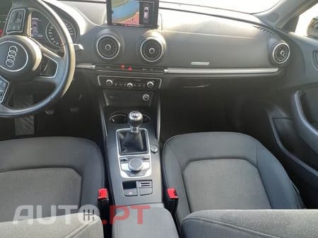 Audi A3 Sportback 30 TDI S-line