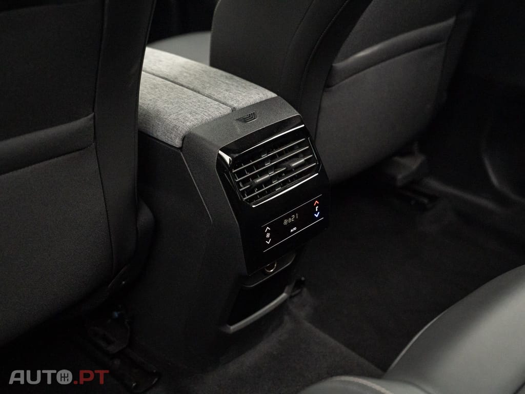 Peugeot 5008 1.2 Hybrid Allure e-DCS6