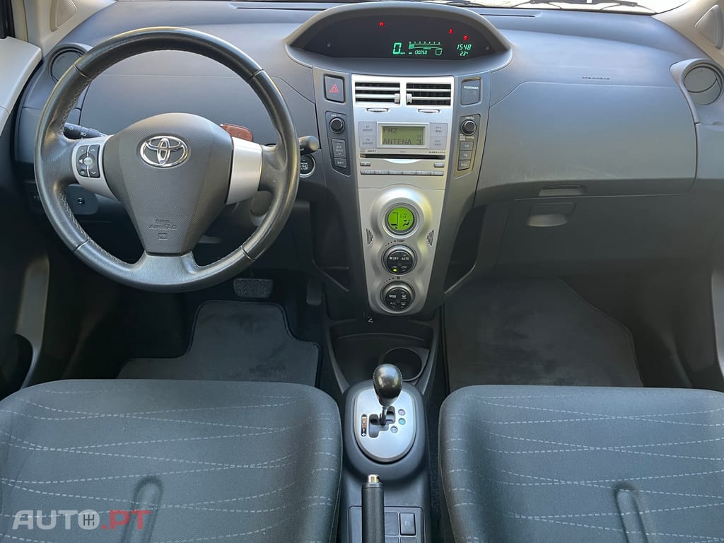 Toyota Yaris 1.0 VVT-i Sol High Pack Automático