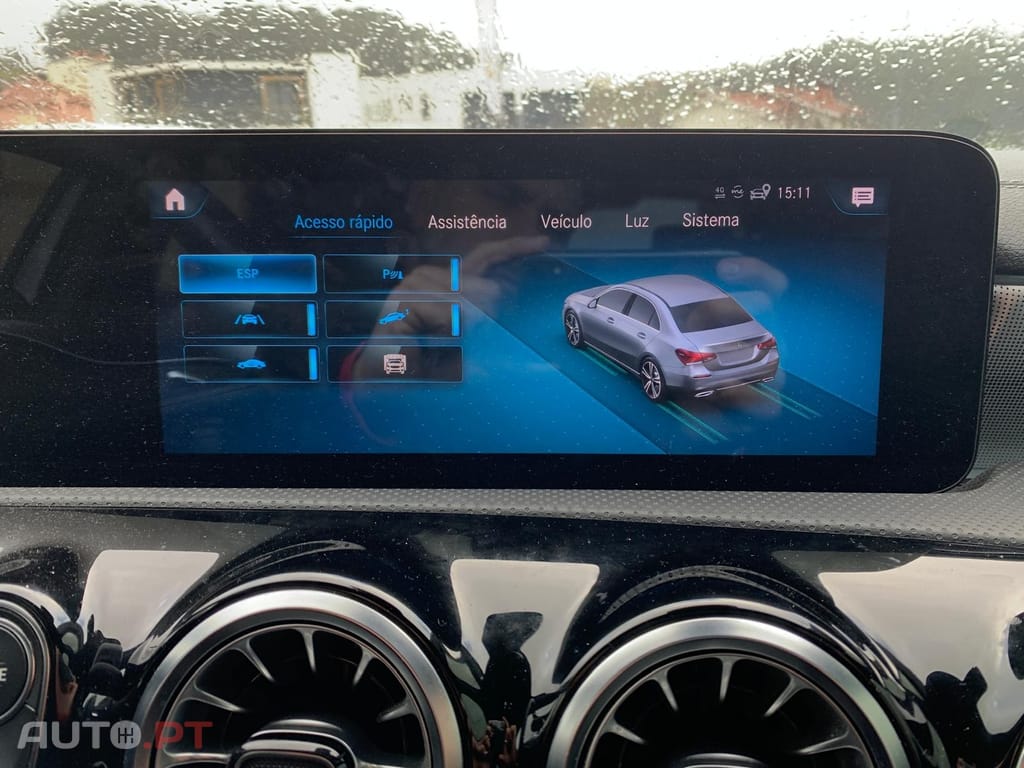 Mercedes-Benz A 250 e AMG Line