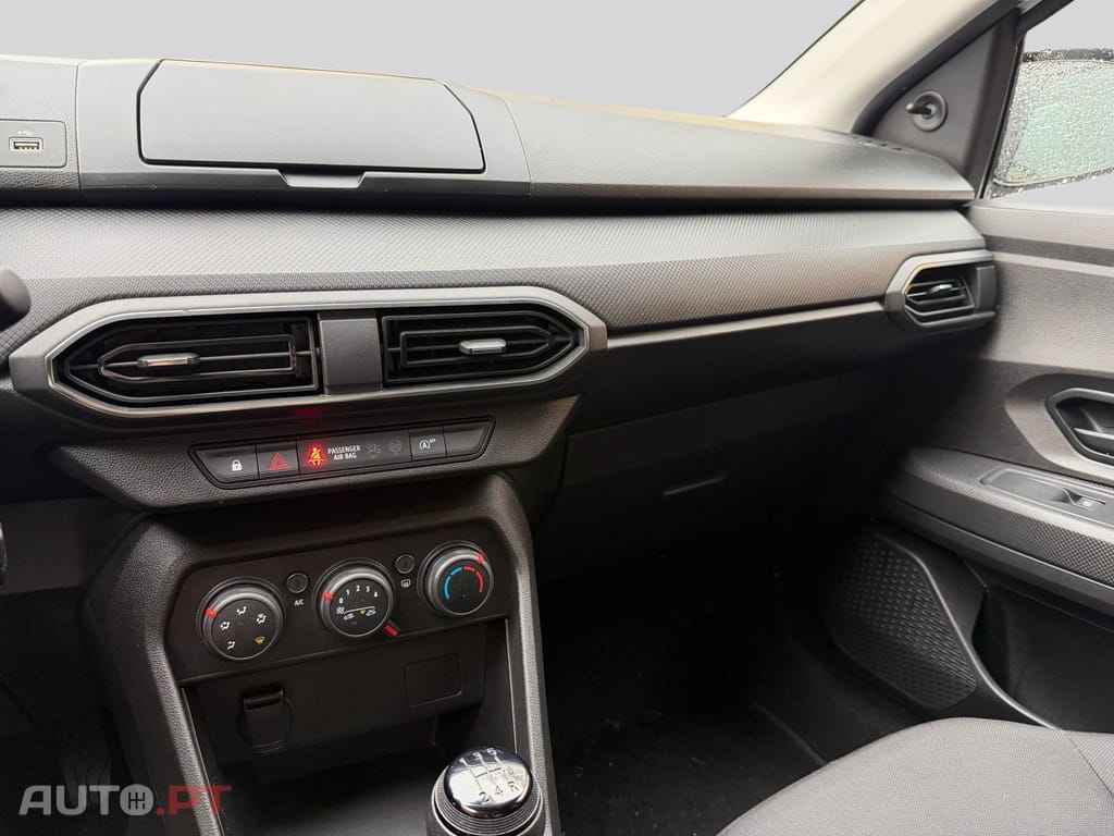 Dacia Sandero  1.0 SCe Essential