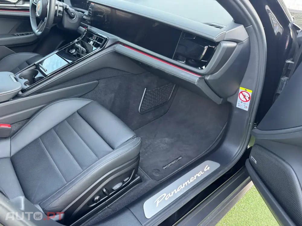 Porsche Panamera 4 E-Hybrid