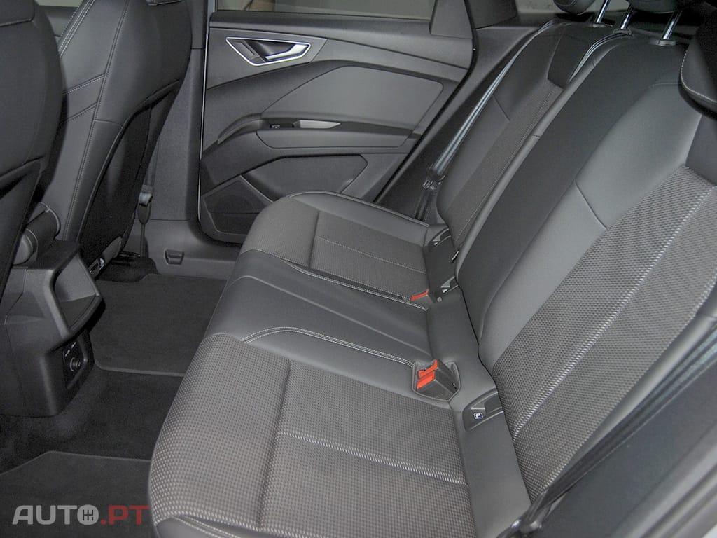 Audi Q4 E-Tron 45 82 kWh SE Business Plus