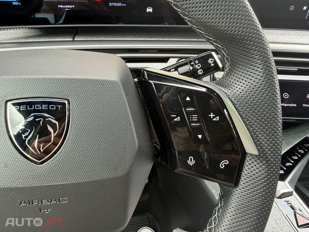 Peugeot E-5008 73 kWh GT