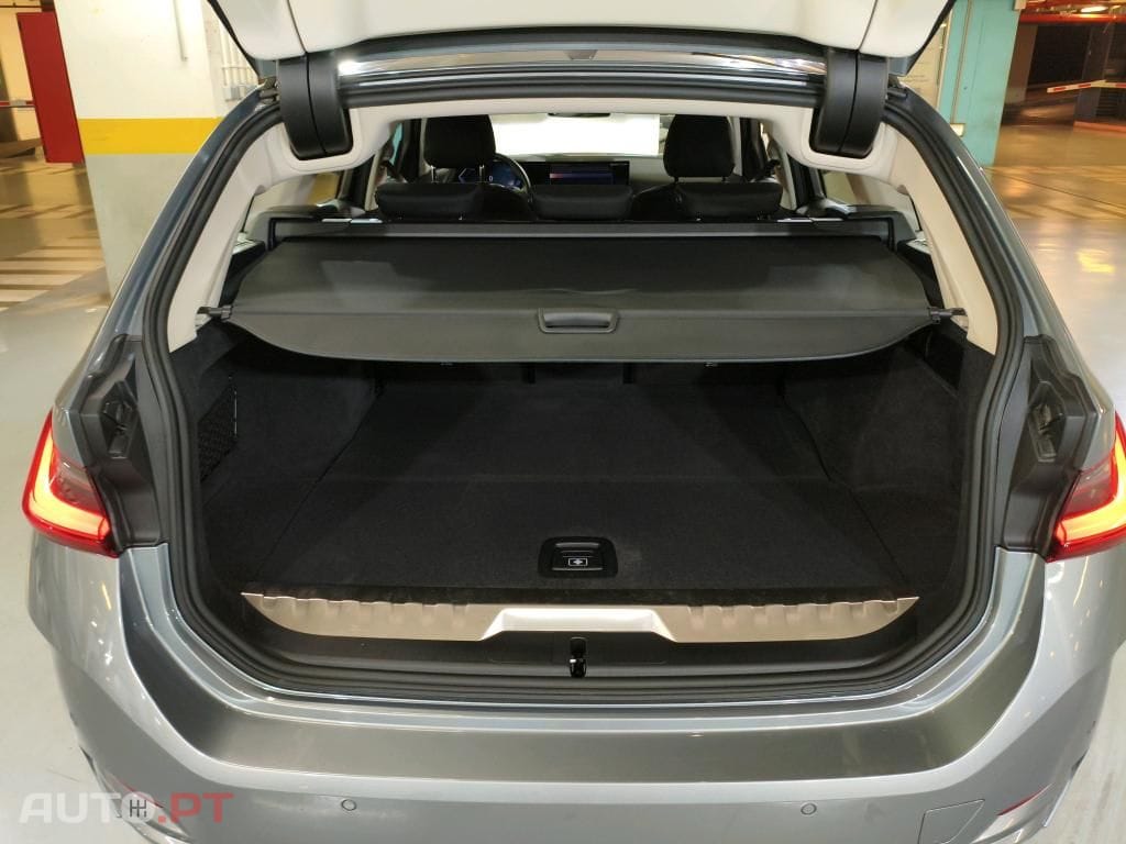 BMW 320 e Auto