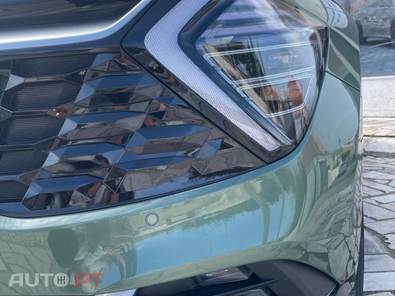 Kia Sportage 1.6 T-GDi HEV+SRF Tech