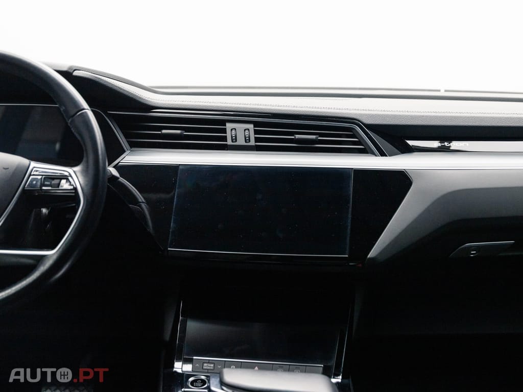 Audi E-Tron 50 quattro