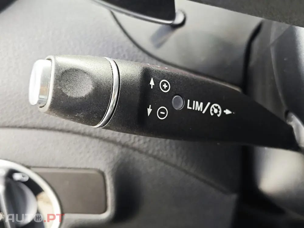 Mercedes-Benz CLA 180 7G-DCT AMG Line