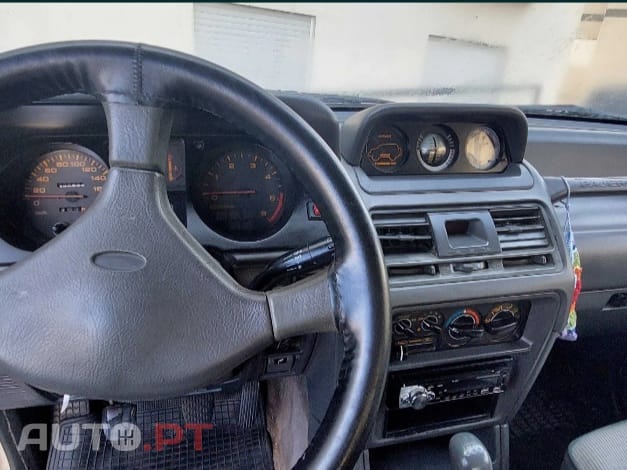 Mitsubishi Pajero 2.5