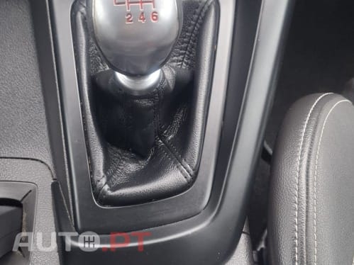 Ford Focus 2.0 EcoBoost ST c/ Pack Pele Desportiva