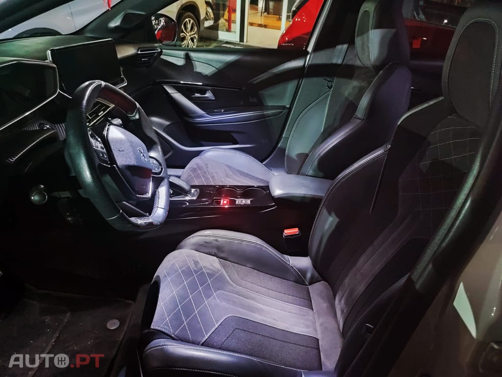 Peugeot E-208 50 kWh GT Pack