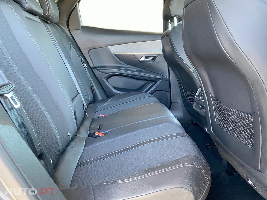 Peugeot 3008 3008 1.2 PureTech GT EAT8