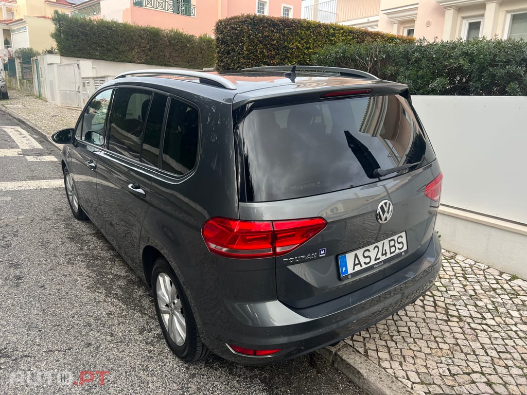 Volkswagen Touran Advance 1.6 TDI