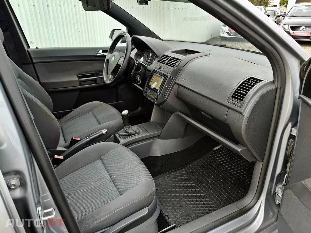 Volkswagen Polo 1.4 TDi Trendline — fotografia 2