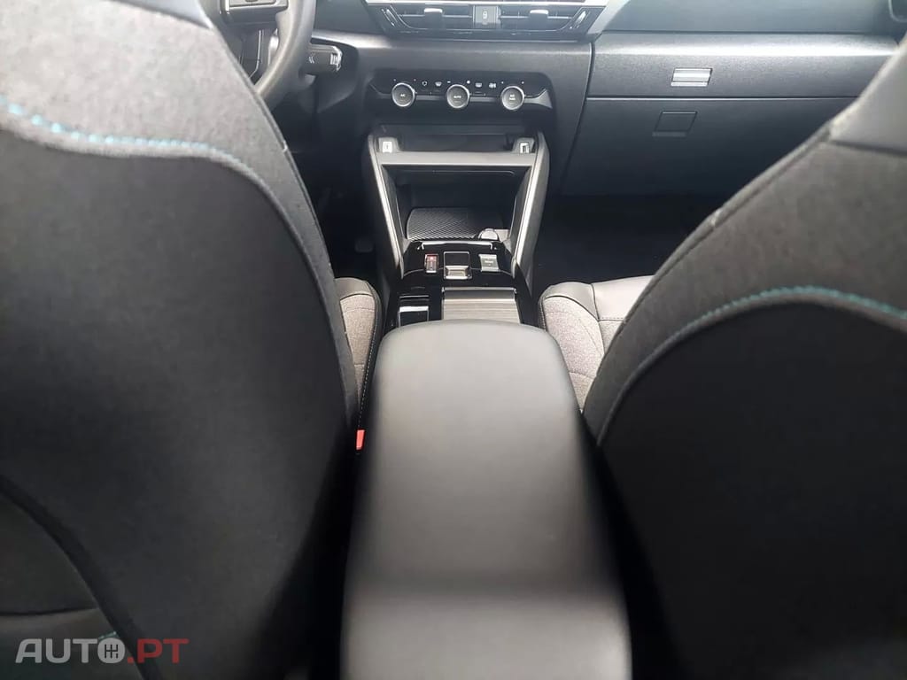 Citroen C4 X 1.2 PureTech Plus EAT8