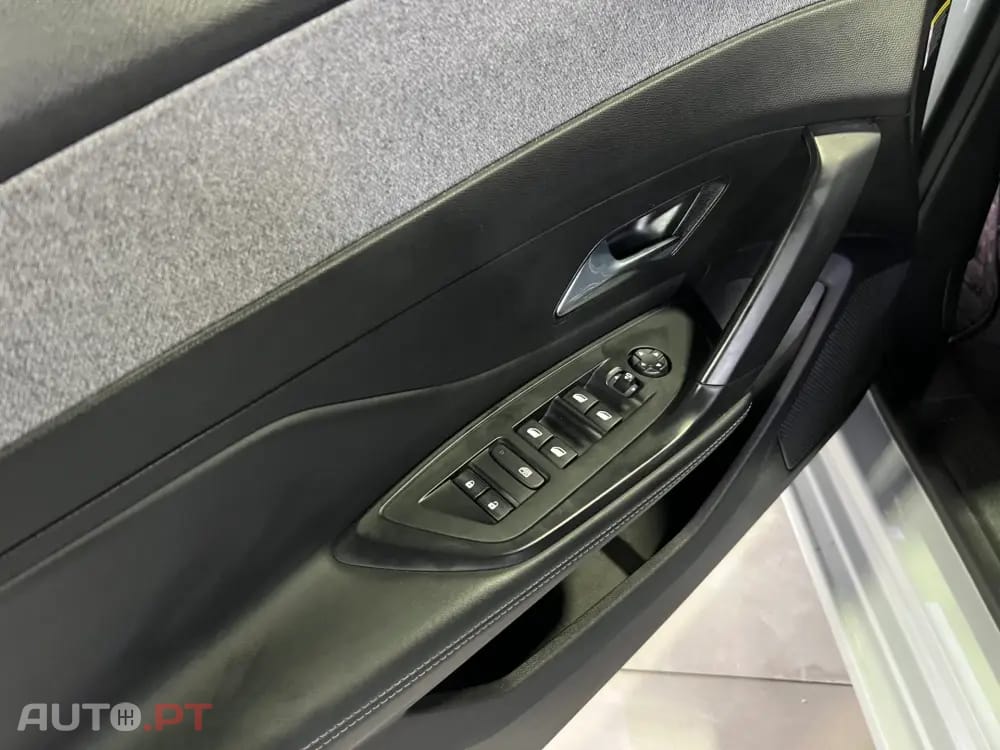 Peugeot 308 1.2 PureTech Allure Pack