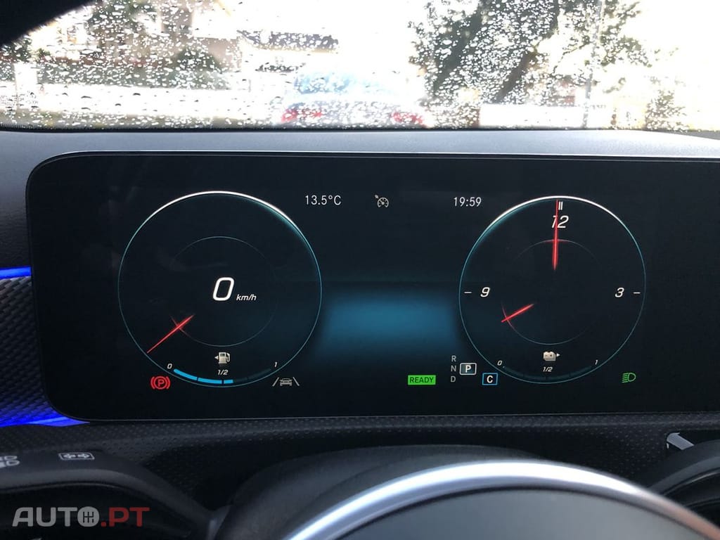 Mercedes-Benz A 250 e Progressive