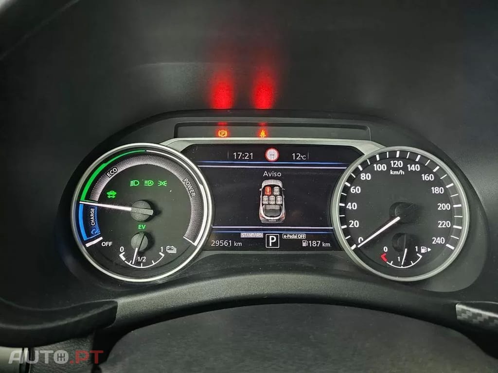 Nissan Juke 1.6 Hybrid N-Design Black