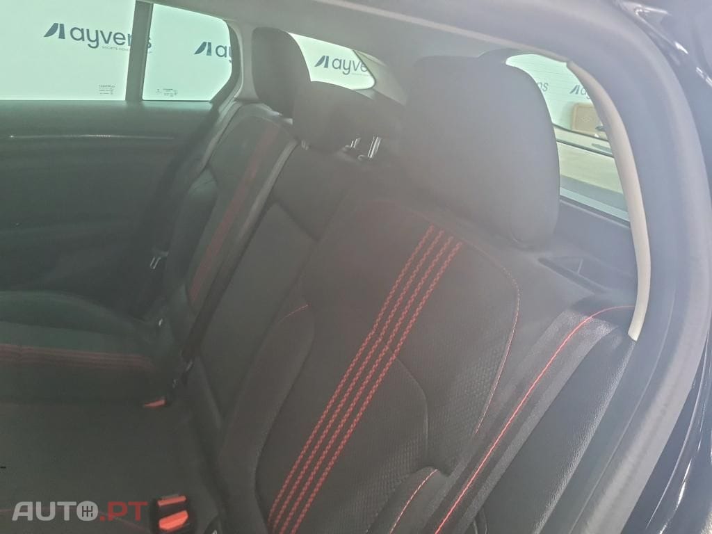 Renault Mégane Sport Tourer 1.5 Blue dCi R.S. Line