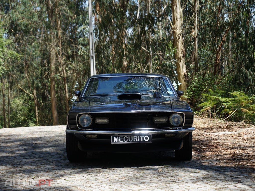 Ford Mustang Mach 1