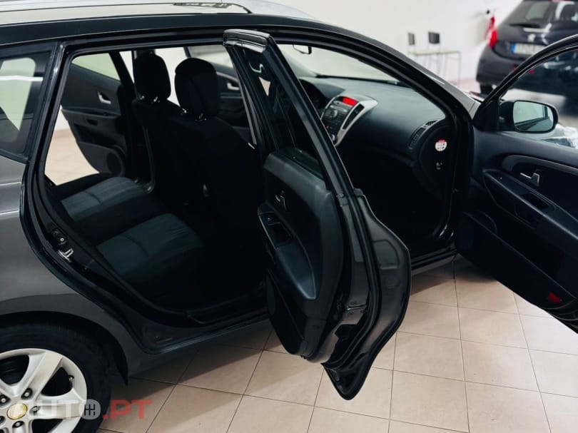 Kia Ceed SW 1.4 CVVT EX ISG