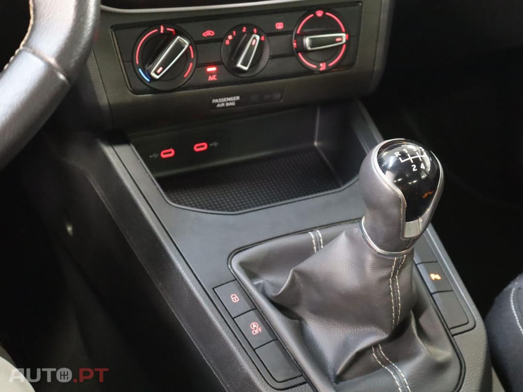 Seat Ibiza 1.0 TSI STYLE 5v