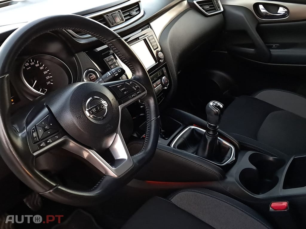 Nissan Qashqai 1.5 dCi N-Connecta