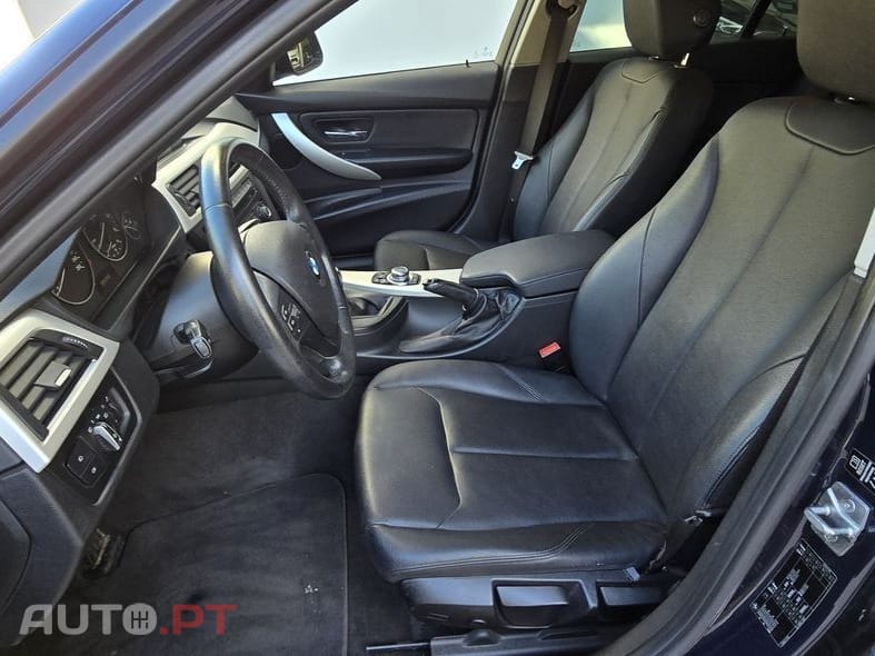 BMW 318 d Touring Blue Performance Luxury Line