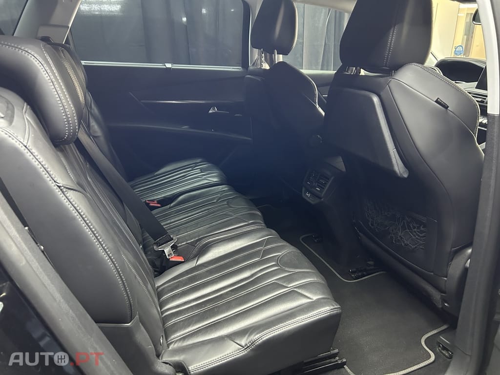 Peugeot 5008 1.6 HDi Allure J18