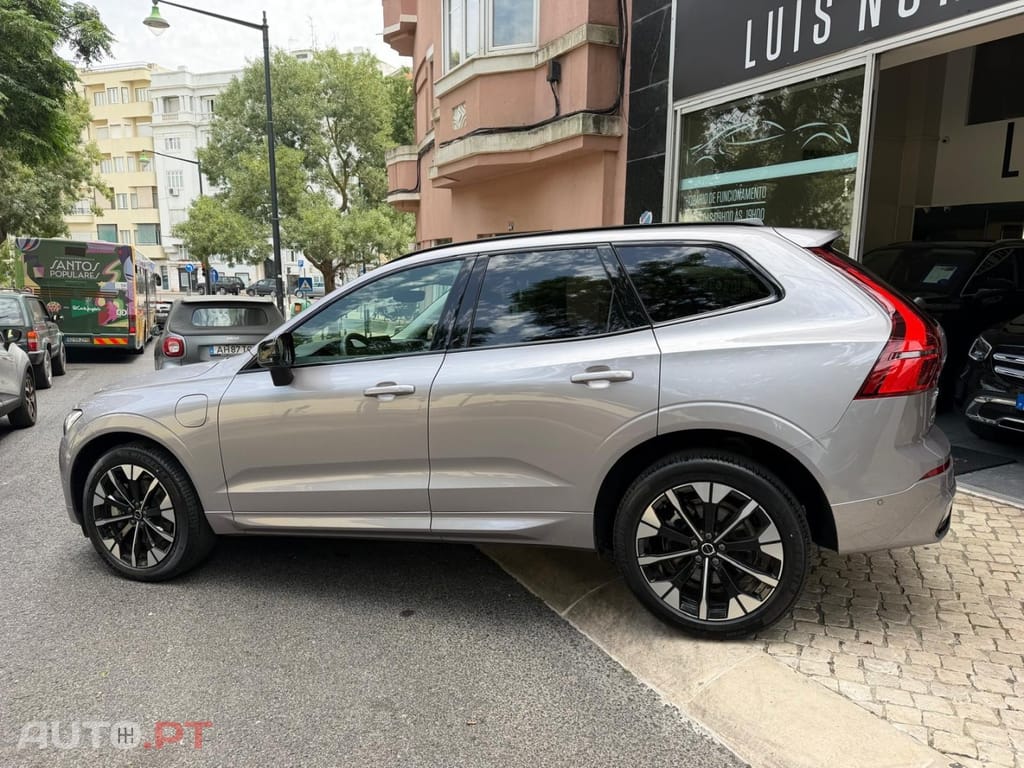 Volvo XC60 2.0 T6 PHEV Plus Bright AWD