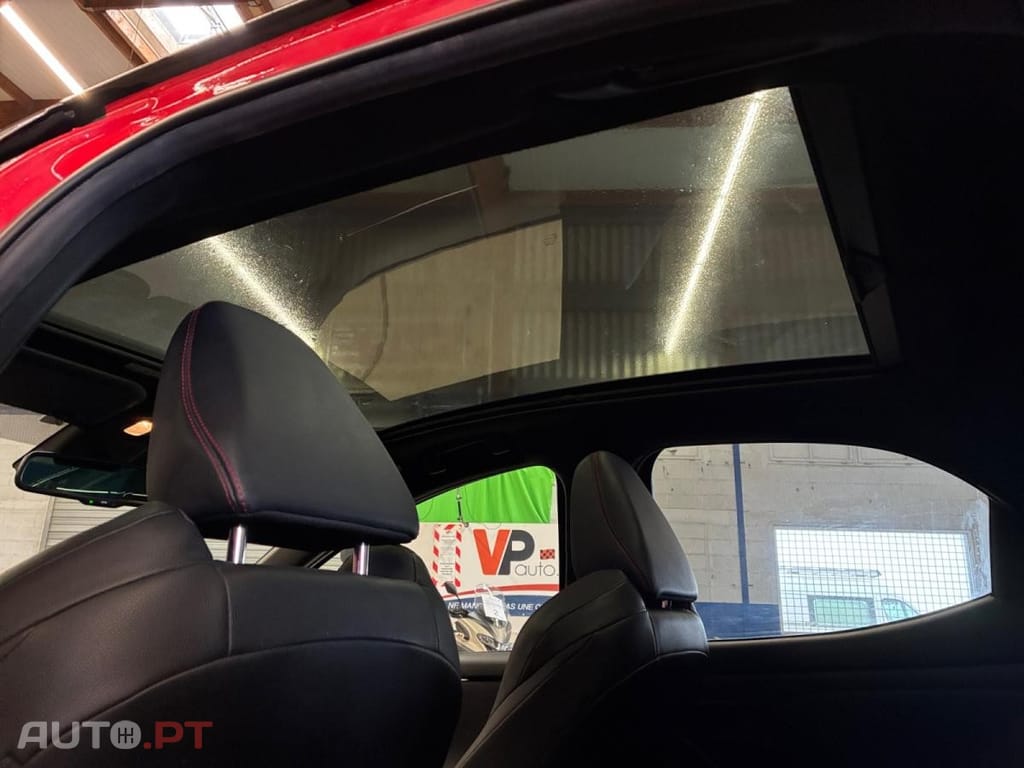 Toyota Yaris 1.5 Hybride Première