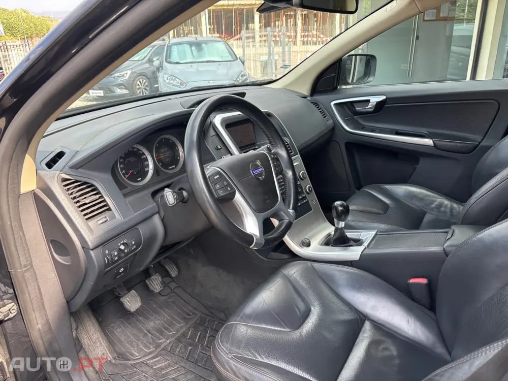 Volvo XC60 2.4 D Drive Momentum