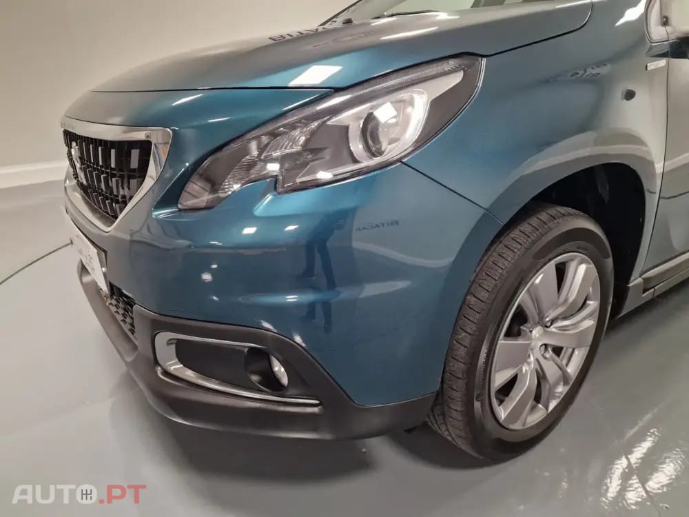 Peugeot 2008 1.2 PureTech Style