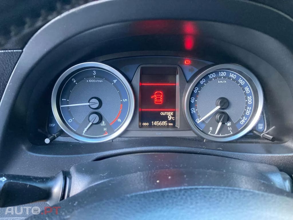 Toyota Auris 1.4 D-4D Exclusive