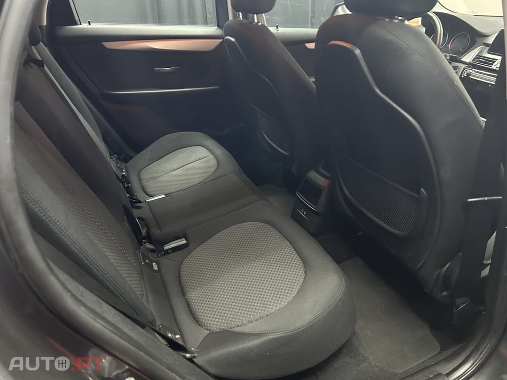 BMW 216 d Advantage