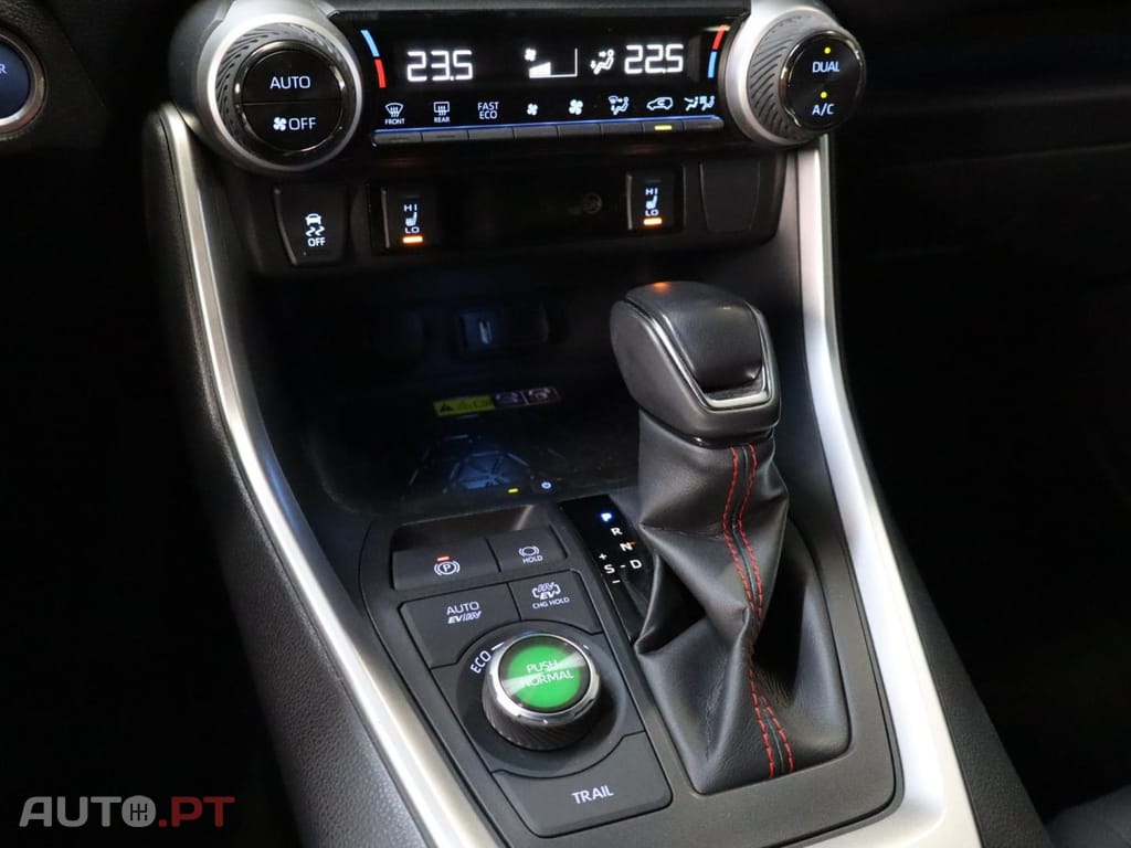 Toyota RAV4  2.5 HDF Plug-in Lounge AWD-i