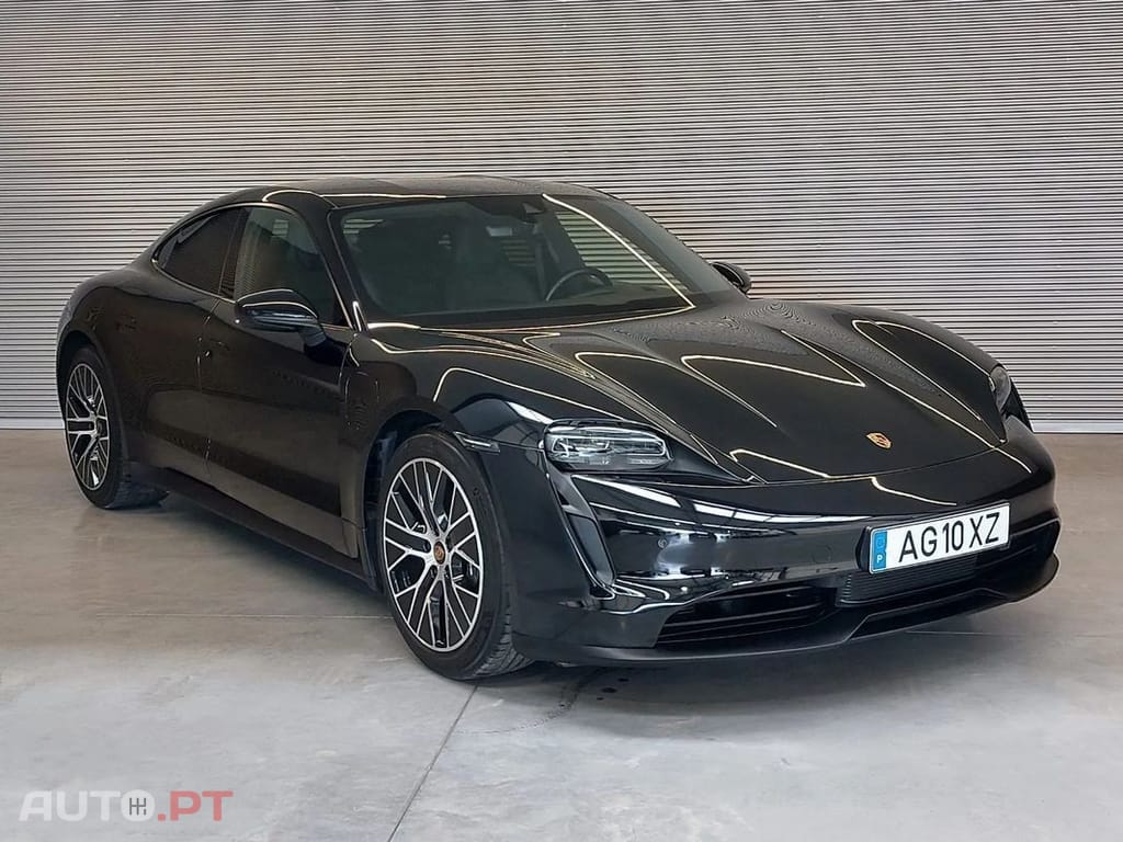 Porsche Taycan Standard