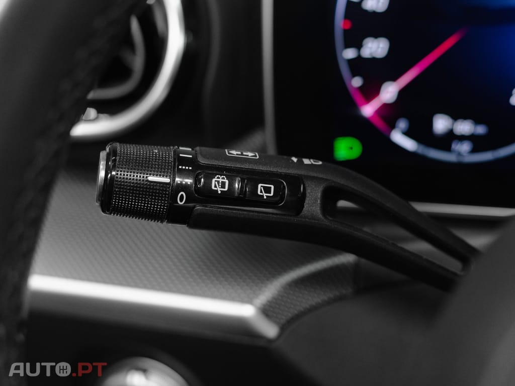 Mercedes-Benz C 300 e AMG Line