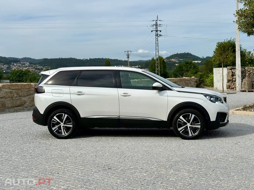 Peugeot 5008 1.6 BlueHDi Allure
